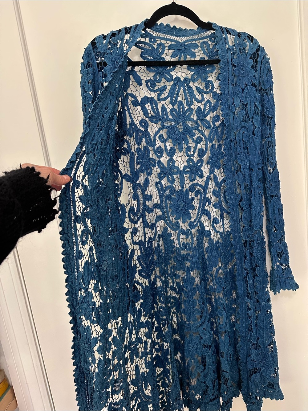 VINTAGE blue crochet/applique long open Cardigan long-sleeve -size S/M - Picture 3 of 12